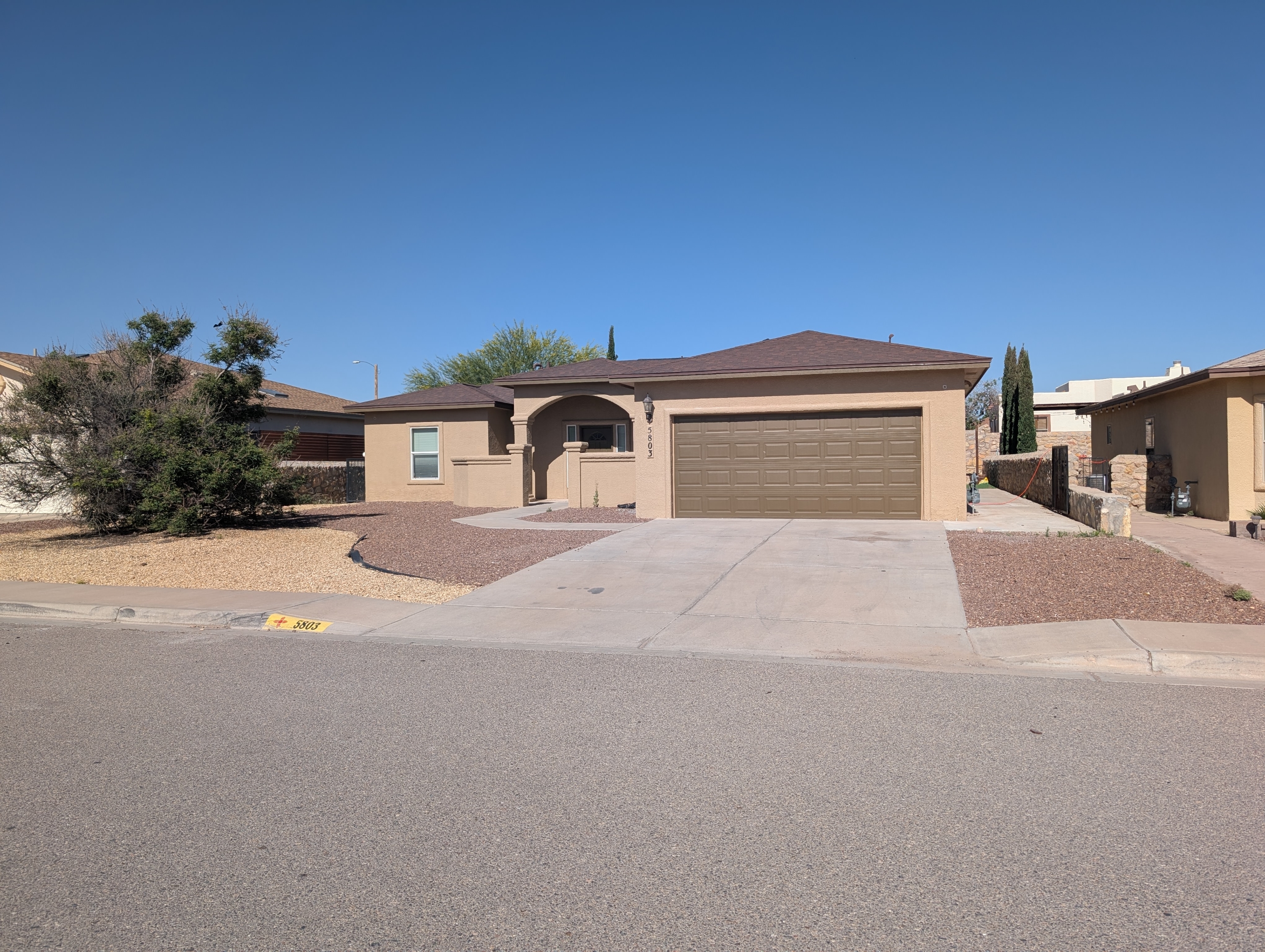 5803 London Drive